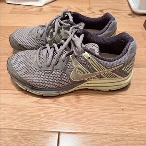 Nike Women's Gray and Lime Athletic Shoes